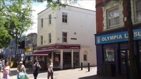 <b> FOR SALE - High Street, Chatham ME4 <b>